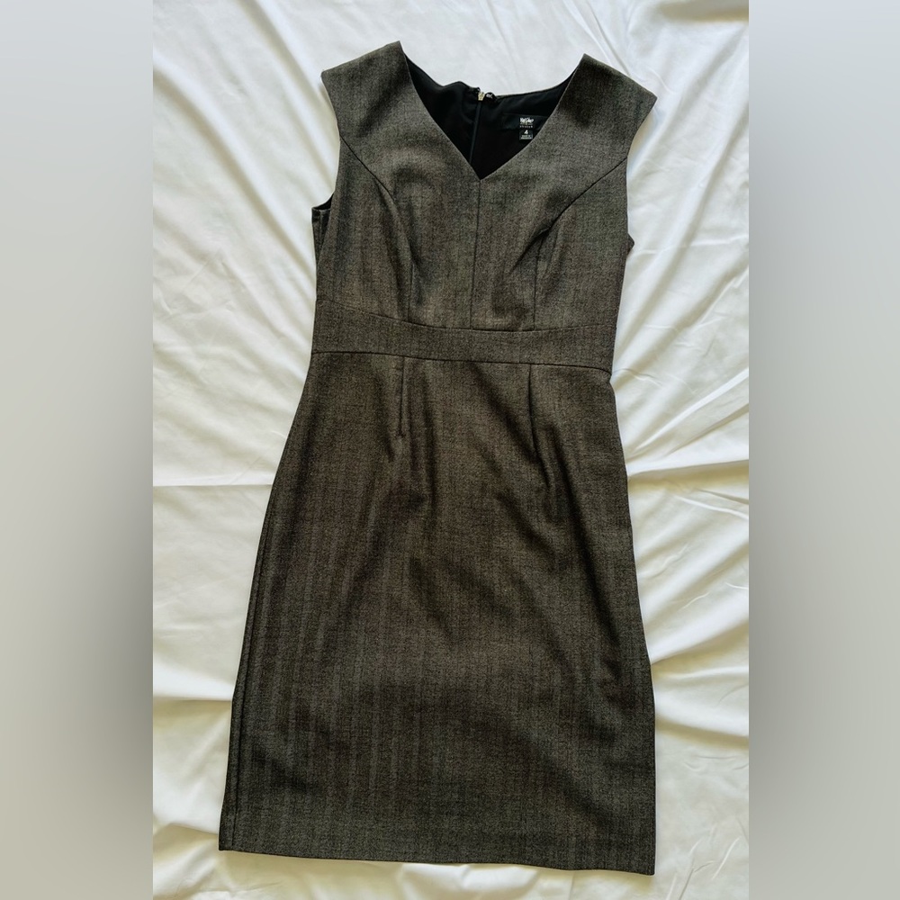 Dark gray sleeveless Massimo suit dress